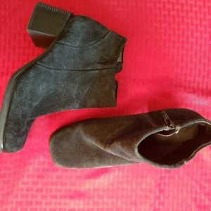 White Mt ankle boots